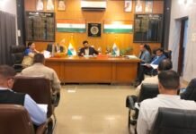 आयुष्मान एवं मातृ स्वास्थ्य सेवाओं में सुधार के डीएम ने दिए निर्देश