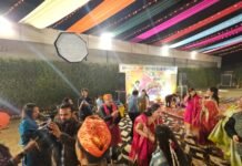 रोटरी क्लब ने मनाई ग़ुलाल और फूलों की होली